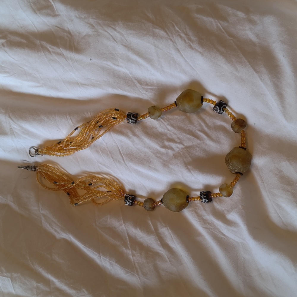 Beaded necklace 22"